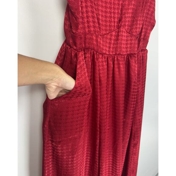 Torrid Women’s Plus 2 Red Fit & Flare Midi Dress Lace-Up Back - Picture 8 of 11